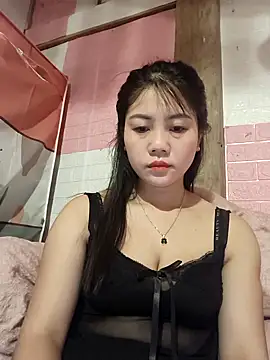 Snapshot of Ngocmai_lazdy chatting on March 2, 11:11 pm Ngocmai lazdy online show from March 2, 11:11 pm