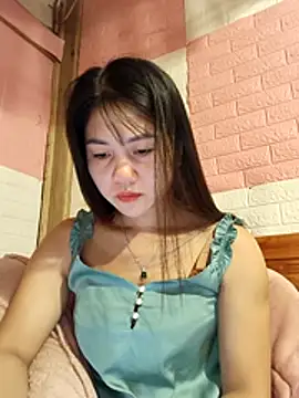 Snapshot of Ngocmai_lazdy chatting on March 8, 11:30 pm Ngocmai lazdy online show from March 8, 11:30 pm