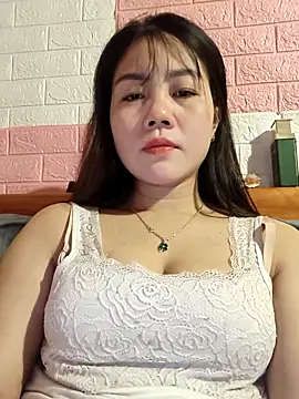 Snapshot of Ngocmai_lazdy chatting on March 12, 1:06 pm Ngocmai lazdy online show from March 12, 1:06 pm