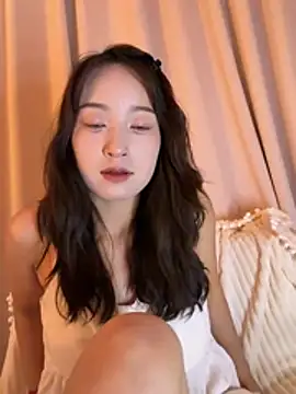 Snapshot of wenwenyaa chatting on April 15, 1:18 pm wenwenyaa online show from April 15, 1:18 pm