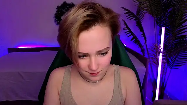 Ellie Heavenly online show from January 13, 8:41 am