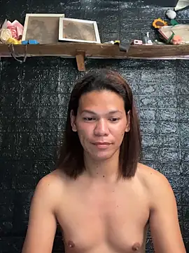 HugeAgatha online show from February 17, 7:16 am