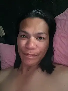 HugeAgatha online show from March 17, 11:30 pm