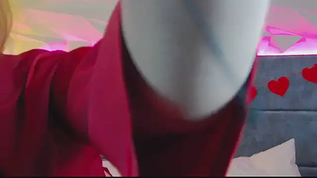 AvaLarson online show from February 15, 12:58 pm