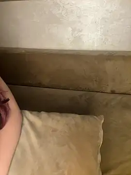 lily bitch online show from February 7, 9:18 pm