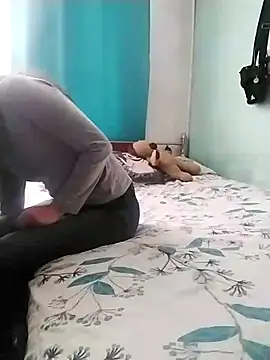 TWOLOVE16 online show from April 2, 5:21 pm