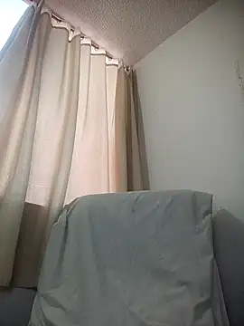 Snapshot of ebonysummer_ chatting on April 7, 10:31 pm ebonysummer online show from April 7, 10:31 pm