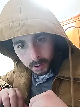 Snapshot of Miguelpulidotriguero11 chatting on January 31, 10:41 pm Miguelpulidotriguero11 online show from January 31, 10:41 pm