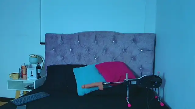 Snapshot of Ethan_Briggs_ chatting on February 19, 3:46 am Ethan Briggs online show from February 19, 3:46 am