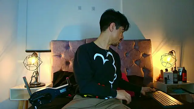 Snapshot of Ethan_Briggs_ chatting on March 27, 3:34 am Ethan Briggs online show from March 27, 3:34 am