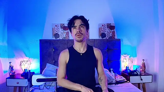 Snapshot of Ethan_Briggs_ chatting on May 13, 3:37 am Ethan Briggs online show from May 13, 3:37 am