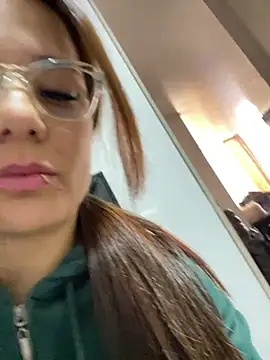 Pretty  Milf online show from July 29, 2:26 pm
