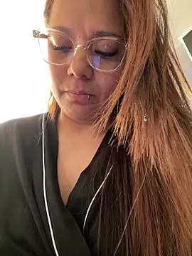 Pretty  Milf online show from August 2, 12:47 pm