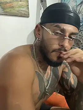 liyamjunior online show from February 13, 6:53 am