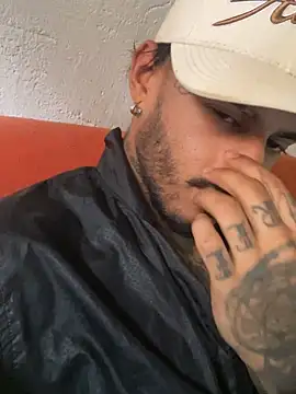 liyamjunior online show from March 24, 4:01 pm