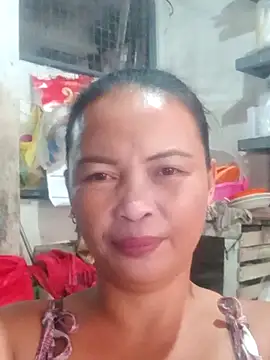 Snapshot of hot_momma88 chatting on January 15, 6:51 am hot momma88 online show from January 15, 6:51 am