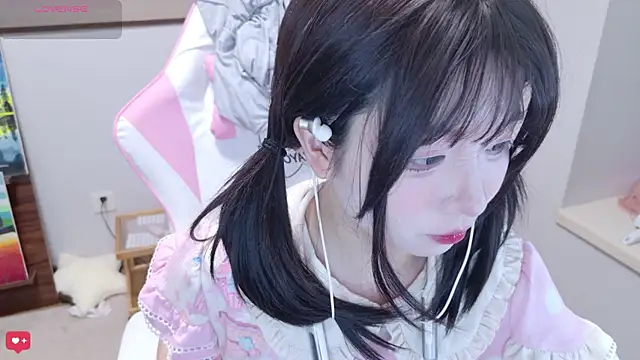 Qiqiiii-05 online show from July 3, 1:39 pm