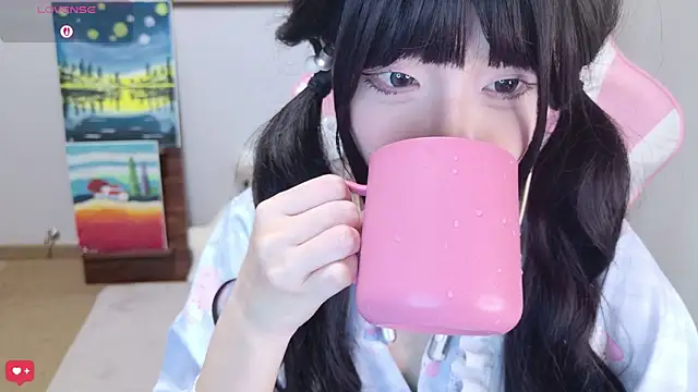 Qiqiiii-05 online show from July 14, 12:22 pm