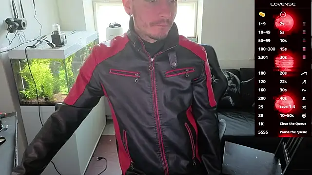 Snapshot of Rayzel_White chatting on March 16, 3:16 pm Rayzel White online show from March 16, 3:16 pm