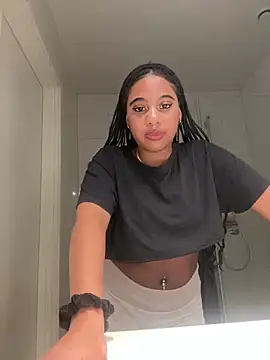 Snapshot of xo_steffyxo_4 chatting on March 3, 6:25 pm xo steffyxo 4 online show from March 3, 6:25 pm