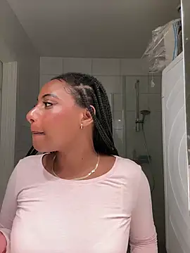 Snapshot of xo_steffyxo_4 chatting on March 31, 7:36 pm xo steffyxo 4 online show from March 31, 7:36 pm