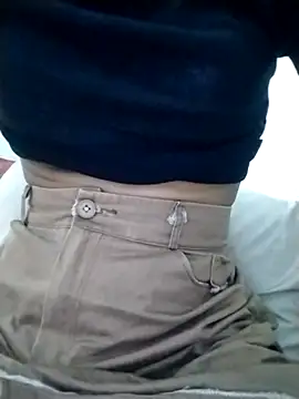 Snapshot of Lisa_xx2 chatting on February 15, 11:19 am Lisa xx2 online show from February 15, 11:19 am