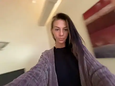 tastemecaroline online show from June 12, 6:07 pm