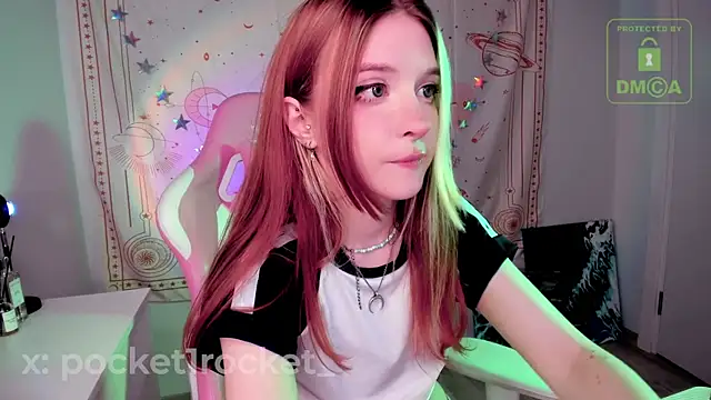 Snapshot of _PocketRocket_ chatting on November 23, 12:10 am PocketRocket online show from November 23, 12:10 am