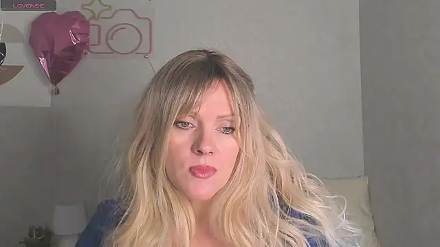 Victoria Nelson online show from February 28, 1:39 am