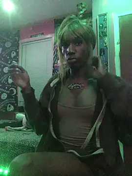 Snapshot of dianagonewild chatting on March 5, 3:24 am dianagonewild online show from March 5, 3:24 am