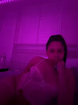 Snapshot of cartierprincess chatting on April 8, 6:57 am cartierprincess online show from April 8, 6:57 am