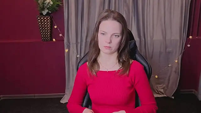 Snapshot of RoseWaulhgberg chatting on January 15, 1:54 am RoseWaulhgberg online show from January 15, 1:54 am