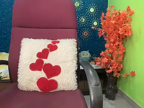 Snapshot of Brown-beauty chatting on June 8, 9:04 pm Brown-beauty online show from June 8, 9:04 pm