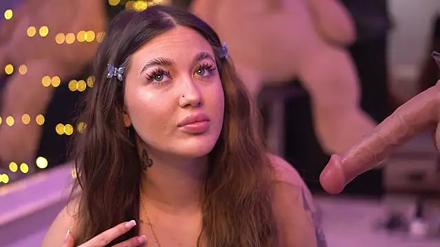 AkaliLuna online show from January 31, 7:11 pm