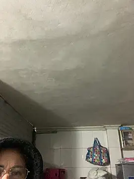 emgaisayhi online show from February 5, 3:27 pm