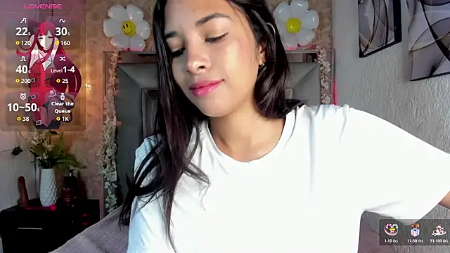 Snapshot of Estrellaa_1 chatting on March 12, 12:33 pm Estrellaa 1 online show from March 12, 12:33 pm