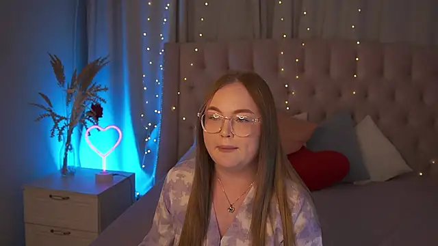 FeliciaLorne online show from January 17, 3:28 pm