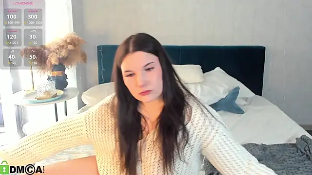 Snapshot of Mira_Silk chatting on March 23, 11:25 am Mira Silk online show from March 23, 11:25 am