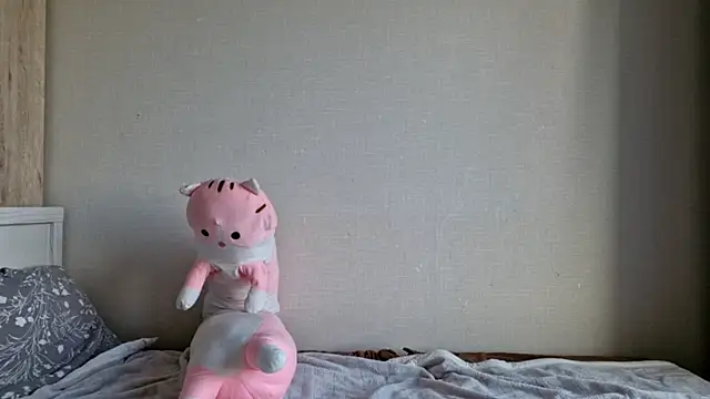MisaMew online show from June 30, 4:19 pm