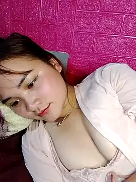 Lisakeem online show from March 10, 4:17 am