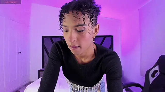 VictoriaRousse  online show from March 16, 5:44 am