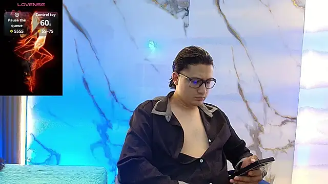 Danner Alaia online show from February 10, 7:18 pm