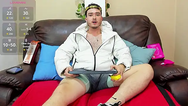 Snapshot of Salvattore_Muller chatting on March 6, 12:51 am Salvattore Muller online show from March 6, 12:51 am