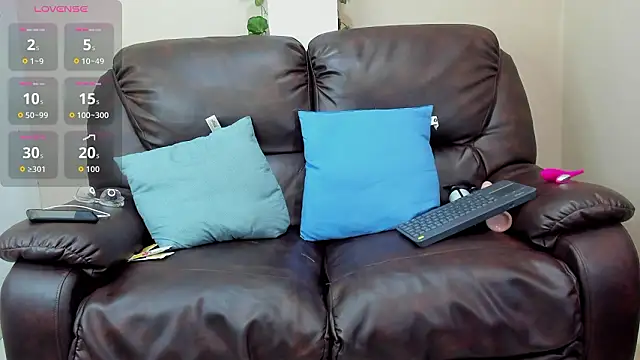 Snapshot of Salvattore_Muller chatting on March 16, 11:53 pm Salvattore Muller online show from March 16, 11:53 pm