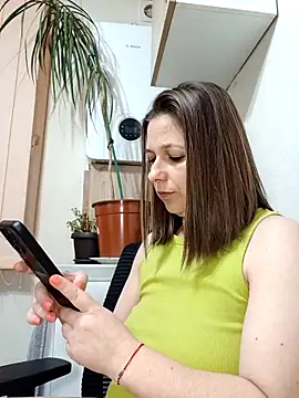 AdaJoy online show from February 3, 9:42 pm