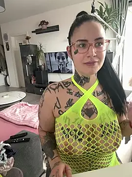 Snapshot of NyxTattoo chatting on March 14, 10:21 am NyxTattoo online show from March 14, 10:21 am