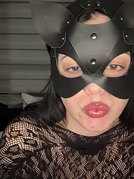 Snapshot of EvaLina111 chatting on February 14, 5:21 pm EvaLina111 online show from February 14, 5:21 pm