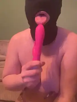 Snapshot of cochonnesoumise59 chatting on February 12, 8:59 pm cochonnesoumise59 online show from February 12, 8:59 pm