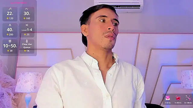 Snapshot of Mr_aronnn_ chatting on February 22, 3:18 am Mr aronnn online show from February 22, 3:18 am