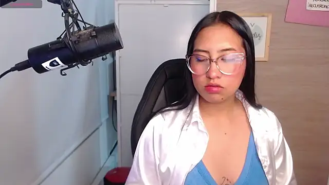 Nina Polet  online show from February 6, 4:06 am